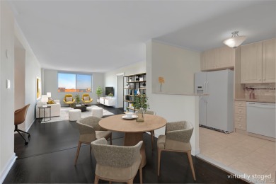 Beach Condo Sale Pending in Bayside, New York