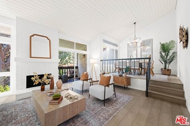 Beach Condo For Sale in Pacific Palisades, California