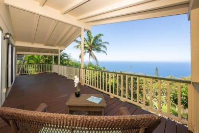 Beach Home For Sale in Captain Cook, Hawaii