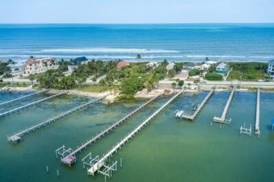 Beach Home For Sale in Vero Beach, Florida