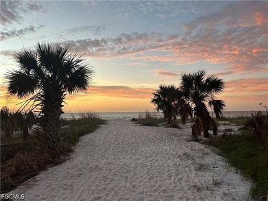 Beach Condo For Sale in Sanibel, Florida