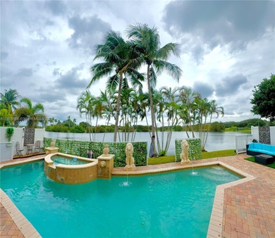 Beach Home For Sale in Hollywood, Florida