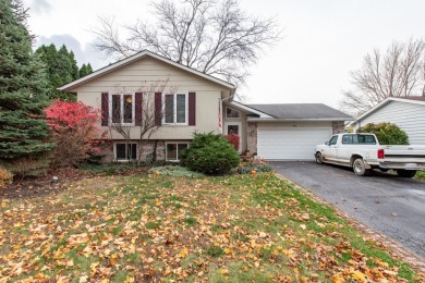 Beach Home For Sale in Winthrop Harbor, Illinois