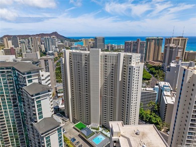 Beach Condo For Sale in Honolulu, Hawaii
