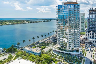 Beach Condo For Sale in West Palm Beach, Florida