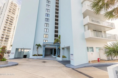 Beach Condo For Sale in Daytona Beach Shores, Florida