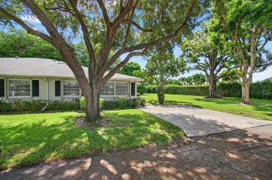 Beach Home For Sale in Boynton Beach, Florida