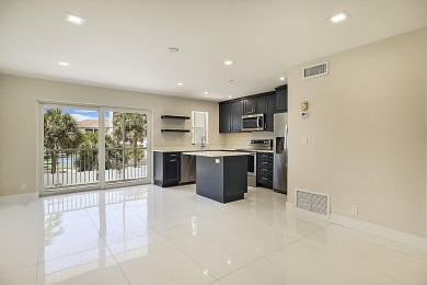 Beach Condo For Sale in Lauderdale By The Sea, Florida