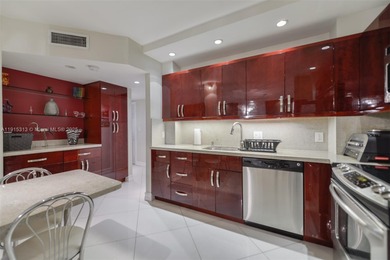 Beach Condo For Sale in Hallandale Beach, Florida