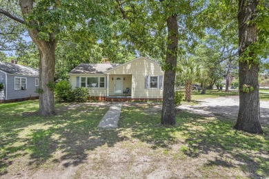 Beach Home For Sale in Myrtle Beach, South Carolina