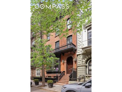 Beach Townhome/Townhouse For Sale in Brooklyn, New York