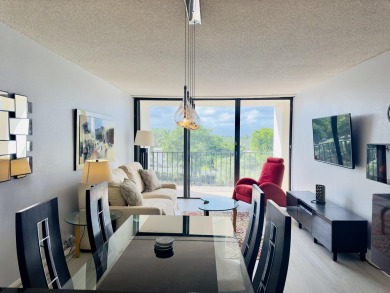 Beach Condo For Sale in West Palm Beach, Florida