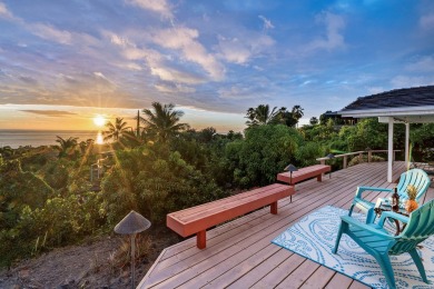 Beach Home For Sale in Kailua Kona, Hawaii