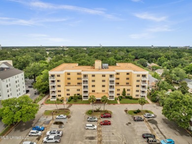 Beach Condo For Sale in Biloxi, Mississippi