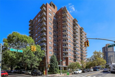 Beach Home Sale Pending in Forest Hills, New York