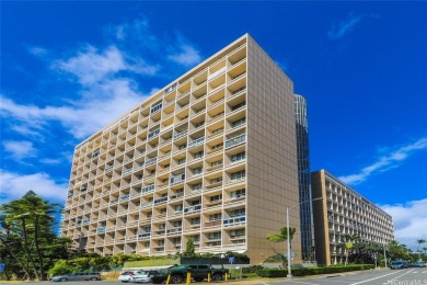 Beach Condo For Sale in Honolulu, Hawaii