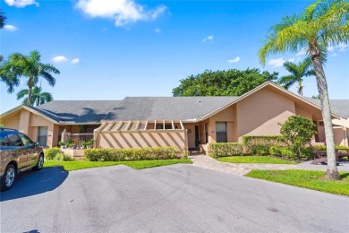 Beach Condo For Sale in Boca Raton, Florida