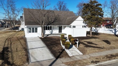 Beach Home For Sale in Freeport, New York