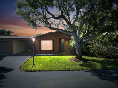 Beach Home For Sale in Boynton Beach, Florida