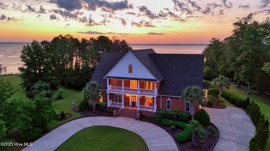 Beach Home For Sale in New Bern, North Carolina