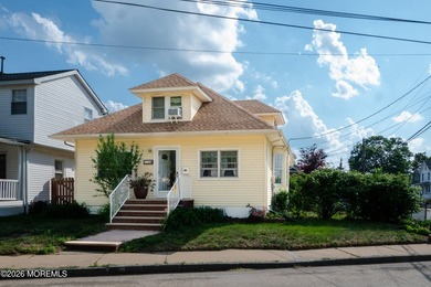 Beach Home For Sale in Keyport, New Jersey
