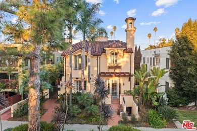 Beach Townhome/Townhouse Active Under Contract in Santa Monica, California