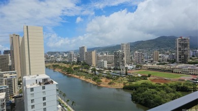 Beach Condo For Sale in Honolulu, Hawaii