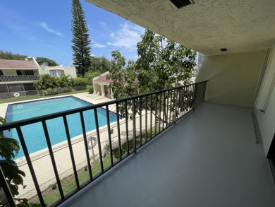 Beach Condo For Sale in Jupiter, Florida