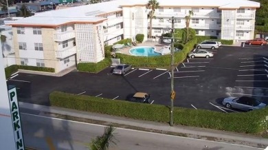 Beach Condo For Sale in Deerfield Beach, Florida