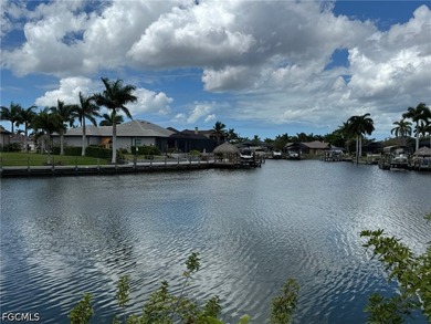 Beach Lot For Sale in Cape Coral, Florida
