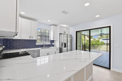 Beach Townhome/Townhouse For Sale in Hobe Sound, Florida