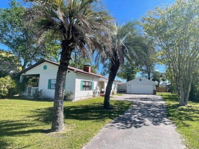 Beach Home For Sale in Port St Joe, Florida