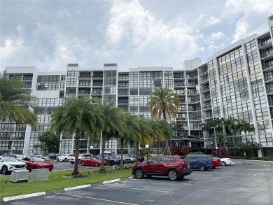 Beach Condo For Sale in Hallandale Beach, Florida