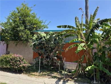 Beach Home Sale Pending in Venice, California