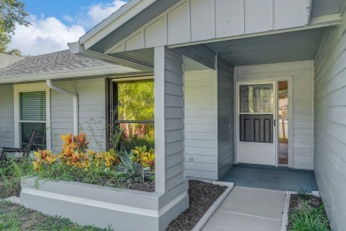 Beach Townhome/Townhouse For Sale in Hobe Sound, Florida