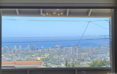 Beach Home For Sale in Honolulu, Hawaii