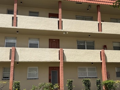 Beach Condo For Sale in Sunrise, Florida