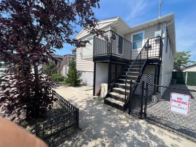 Beach Home Off Market in Far Rockaway, New York