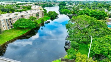 Beach Home For Sale in Lake Worth, Florida