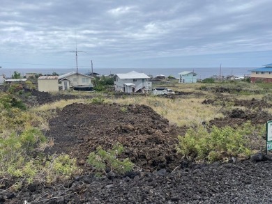 Beach Lot For Sale in Captain Cook, Hawaii