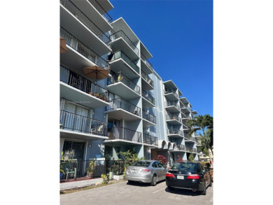 Beach Condo For Sale in North Miami, Florida