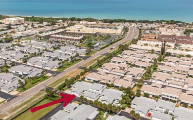 Beach Townhome/Townhouse Sale Pending in Indialantic, Florida