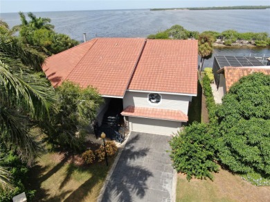 Beach Home Sale Pending in New Port Richey, Florida