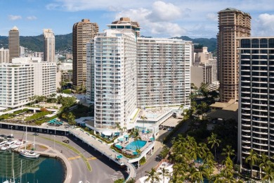 Beach Condo For Sale in Honolulu, Hawaii