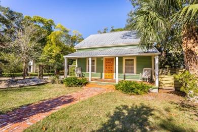 Beach Home For Sale in Apalachicola, Florida