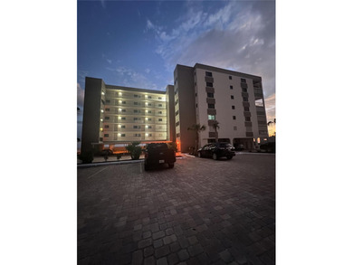 Beach Condo For Sale in Fort Myers Beach, Florida