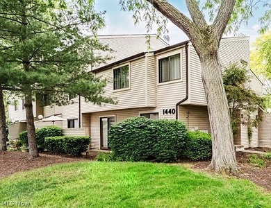 Condo For Sale in Westlake image photo picture
