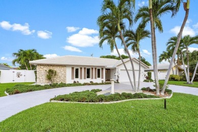 Beach Home For Sale in Boca Raton, Florida