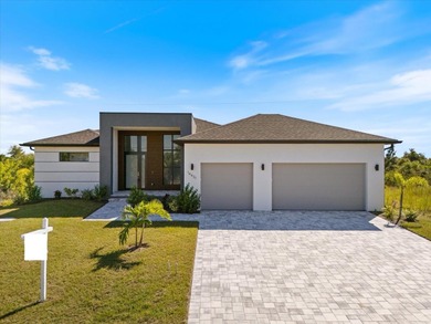 Beach Home For Sale in Port Charlotte, Florida