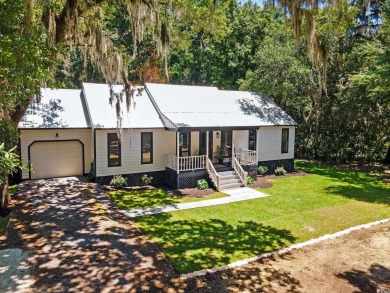 Beach Home For Sale in Pawleys Island, South Carolina